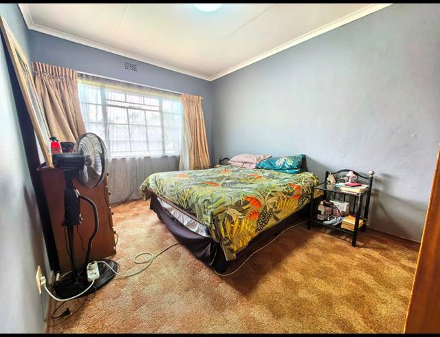 4 BEDROOM HOUSE FOR SALE IN ROODIA